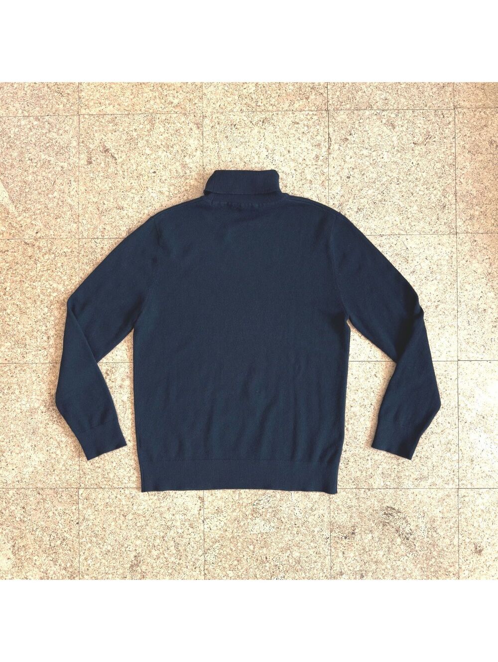 Quince Mongolian Cashmere Turtleneck Sweater Women's Large Black Luxe Relaxed - Picture 2 of 6